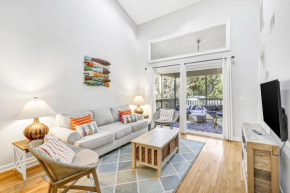 Beach close best of the best 3 bed 3 bath pet friendly Villa